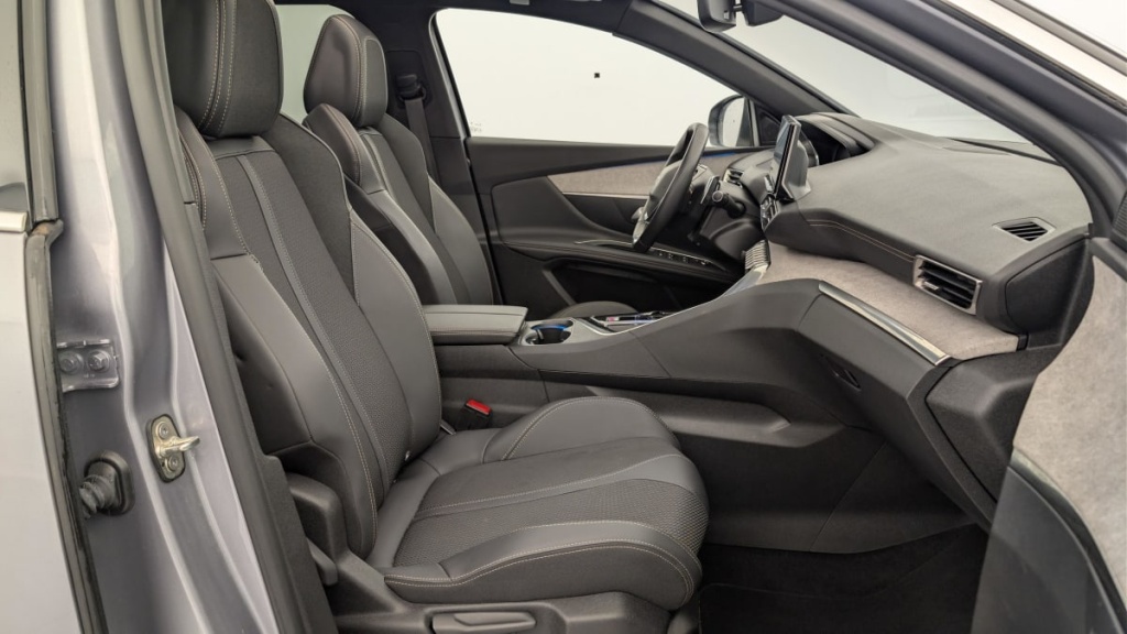 PEUGEOT 3008 Hybrid 225 e-EAT8 GT - ref: 1-362074 - Photo 9