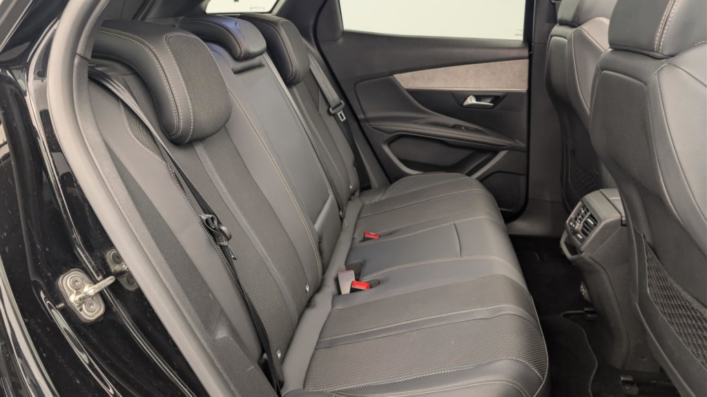 PEUGEOT 3008 Hybrid 225 e-EAT8 GT - ref: 1-362076 - Photo 10