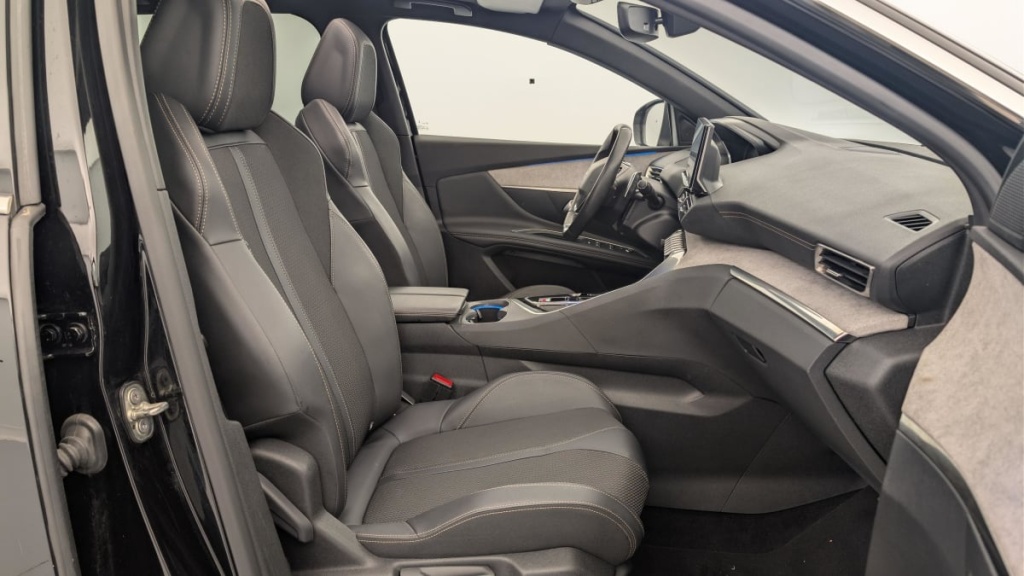 PEUGEOT 3008 Hybrid 225 e-EAT8 GT - ref: 1-362076 - Photo 9