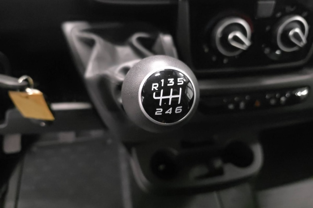 PEUGEOT Boxer TOLE 3.5 T L3H2 BLUEHDI 140 S S BVM6 - ref: 1-362143 - Photo 16