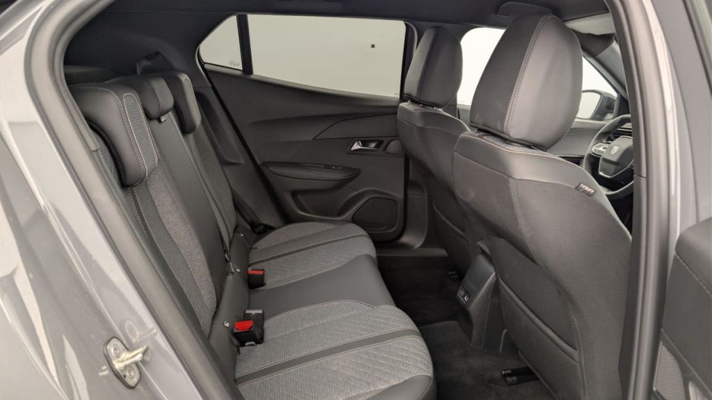 PEUGEOT 2008 100 S S BVM6 Allure - ref: 1-362169 - Photo 10