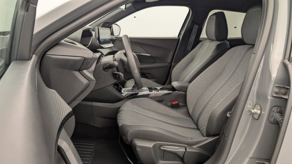 PEUGEOT 2008 100 S S BVM6 Allure - ref: 1-362169 - Photo 16