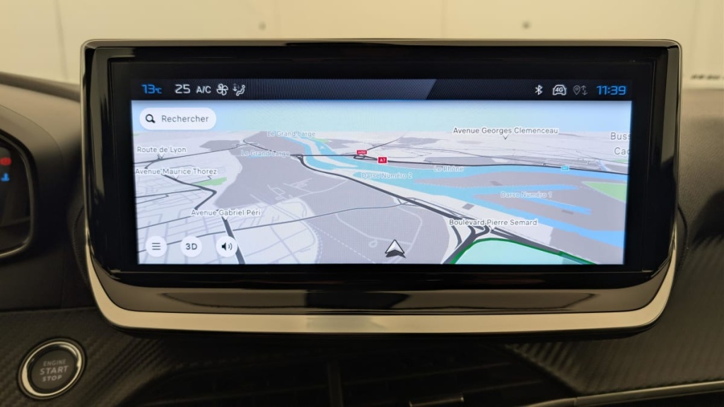 PEUGEOT 2008 100 S S BVM6 Allure - ref: 1-362169 - Photo 17