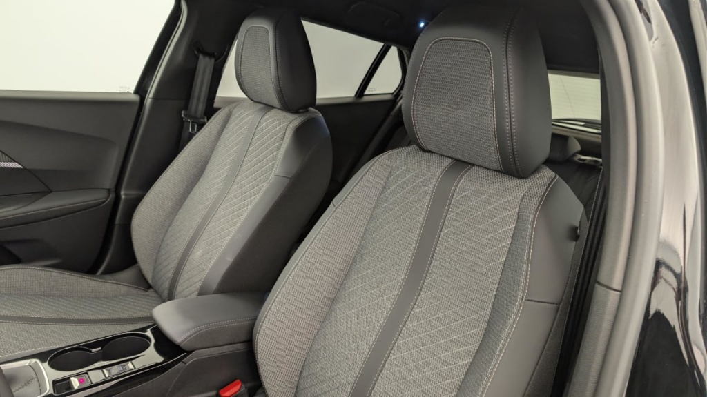 PEUGEOT 2008 100 S S BVM6 Allure - ref: 1-362175 - Photo 16