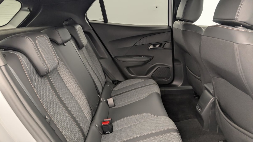 PEUGEOT 2008 100 S S BVM6 Allure - ref: 1-362177 - Photo 10