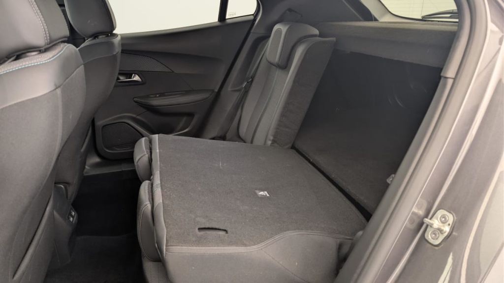 PEUGEOT 2008 PureTech 130 S S BVM6 Allure - ref: 1-362232 - Photo 12