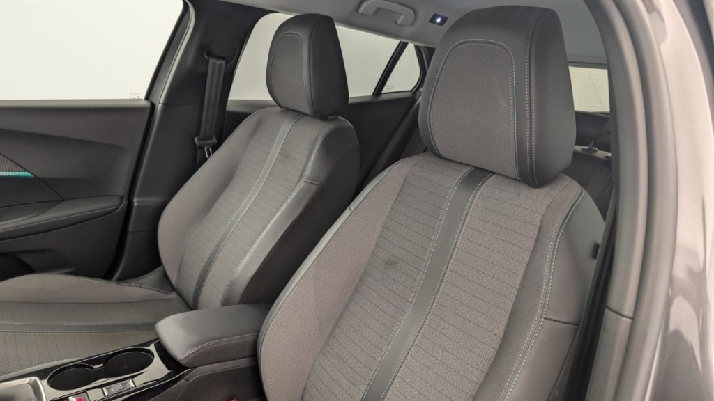 PEUGEOT 2008 PureTech 130 S S BVM6 Allure - ref: 1-362232 - Photo 16