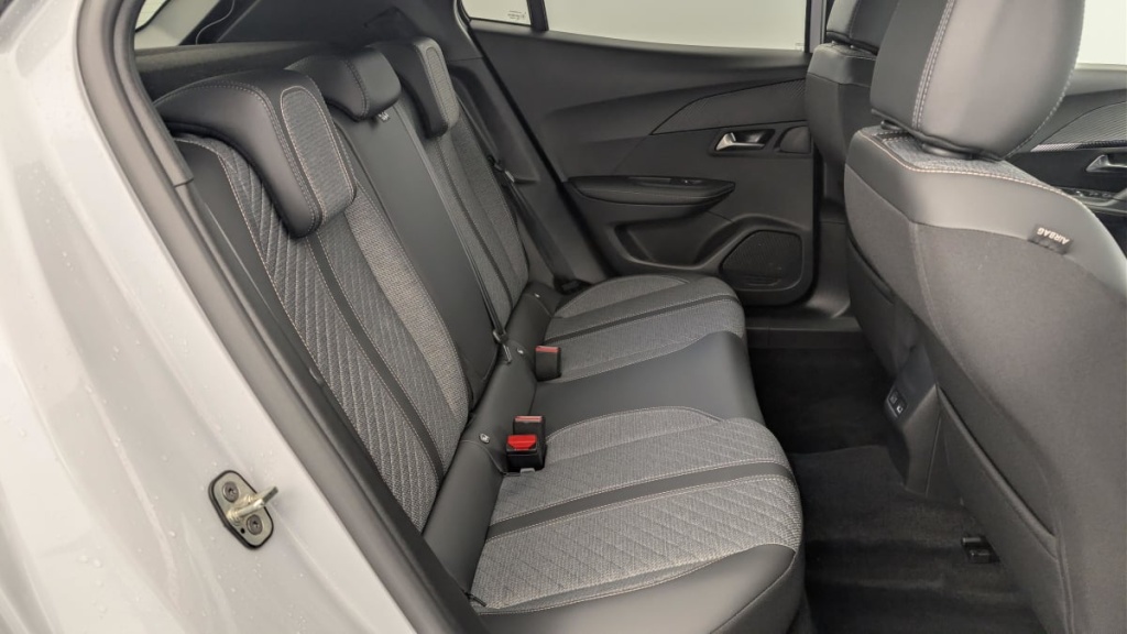 PEUGEOT 2008 100 S S BVM6 Allure - ref: 1-362256 - Photo 10