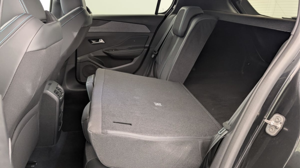 PEUGEOT 308 Hybrid 145 e-DCS6 Allure - ref: 1-362506 - Photo 12