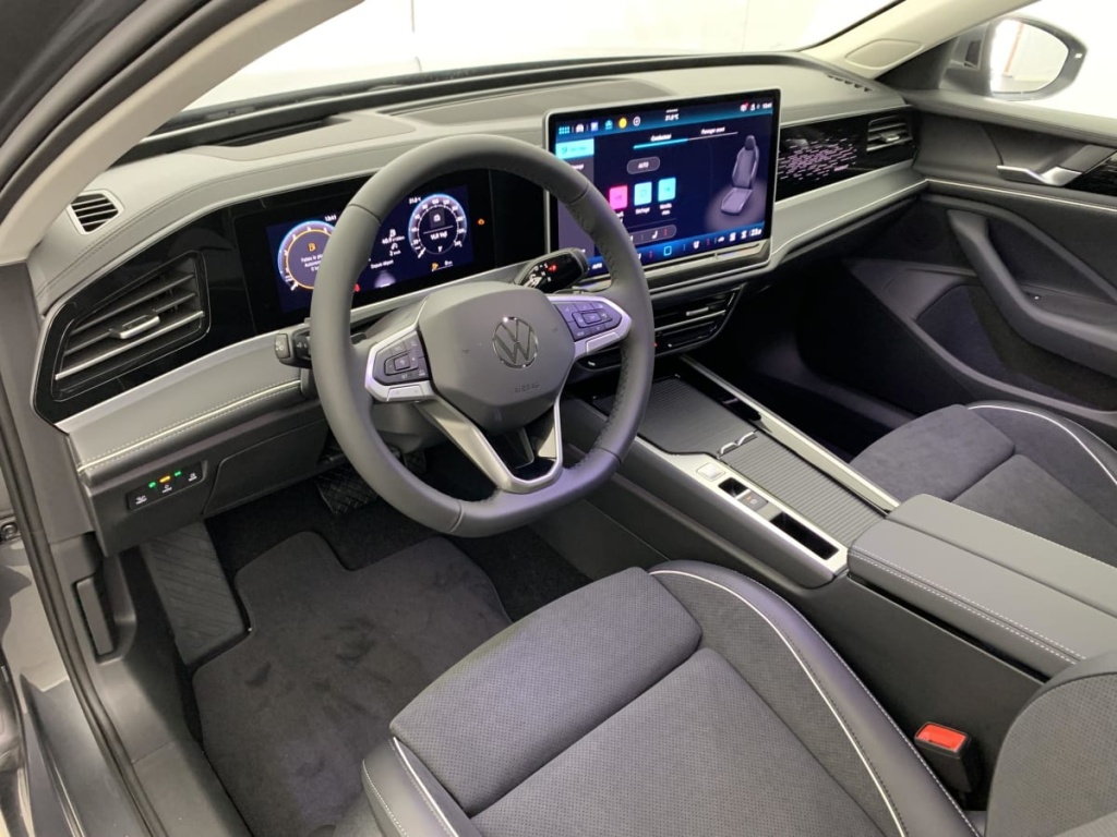 VOLKSWAGEN Passat 1.5 eTSI OPF 150 DSG7 Elegance - ref: 1-362707 - Photo 15