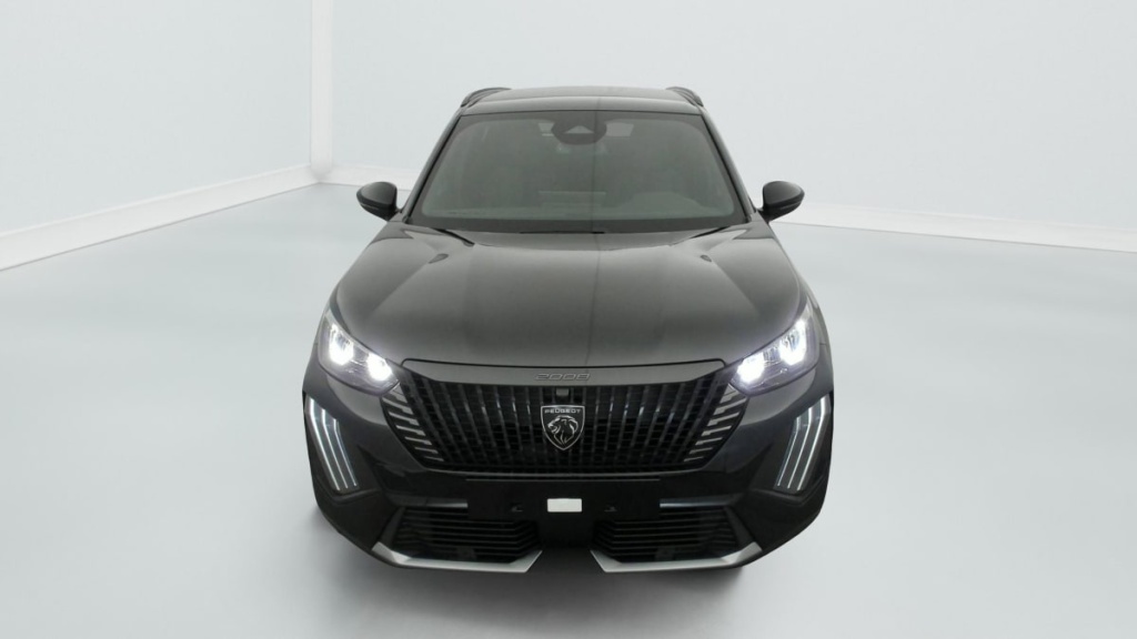 PEUGEOT 2008 Hybrid 145 e-DCS6 Allure - ref: 1-363305 - Photo 2