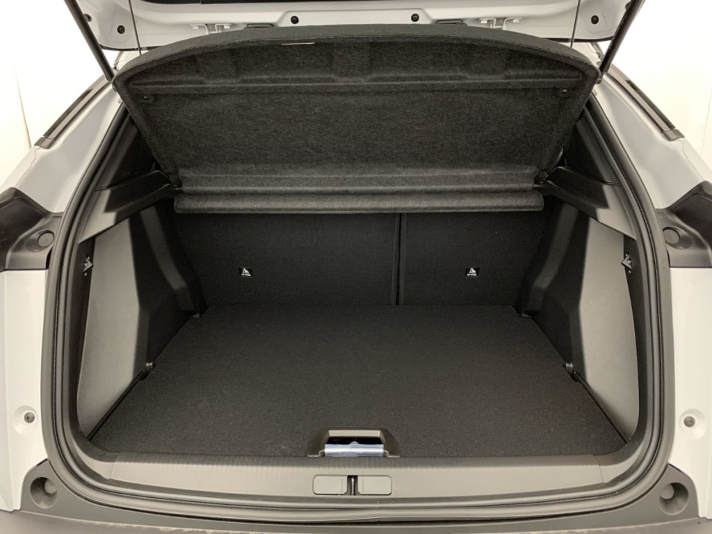 PEUGEOT 2008 Hybrid 145 e-DCS6 GT - ref: 1-363530 - Photo 11