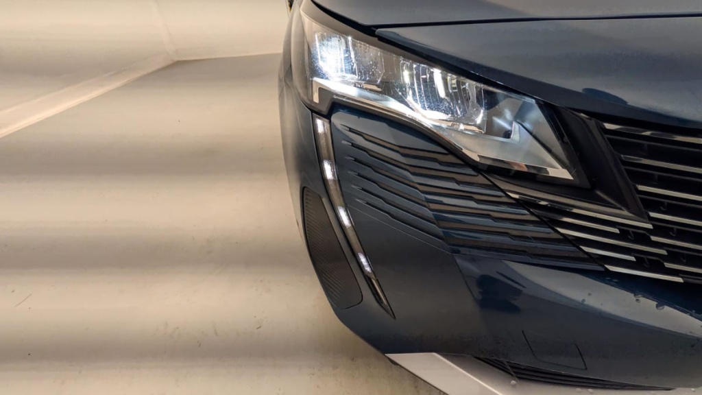 PEUGEOT 3008 Hybrid 180 e-EAT8 Allure Pack - ref: 1-365081 - Photo 15