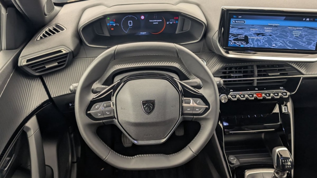 PEUGEOT 2008 100 S S BVM6 Allure - ref: 1-365104 - Photo 14