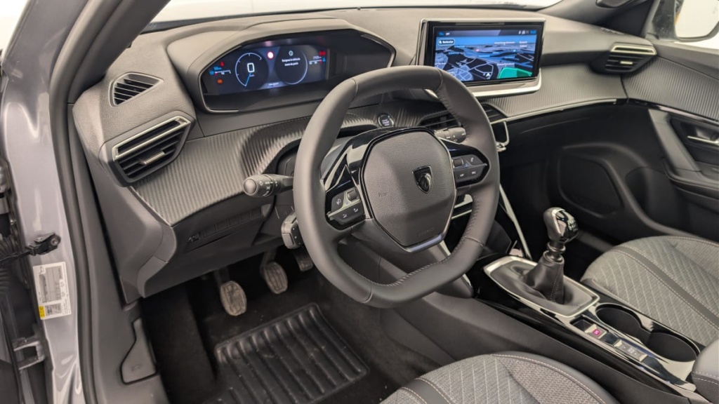 PEUGEOT 2008 100 S S BVM6 Allure - ref: 1-365119 - Photo 15