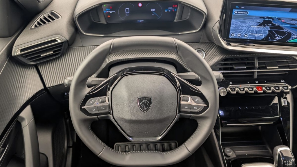 PEUGEOT 2008 100 S S BVM6 Allure - ref: 1-365128 - Photo 14