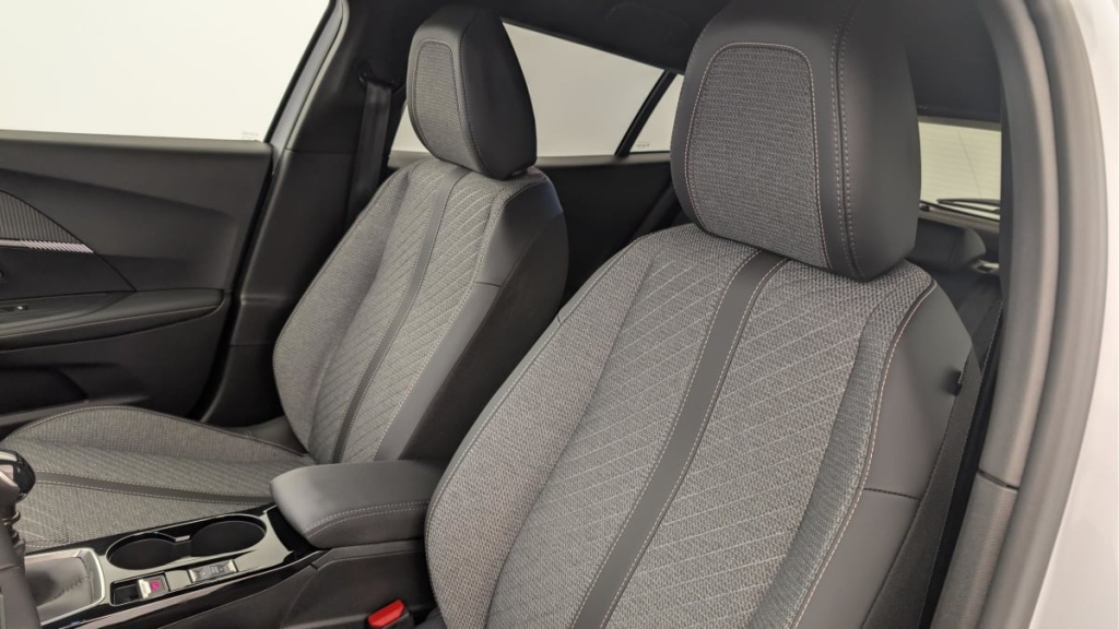 PEUGEOT 2008 100 S S BVM6 Allure - ref: 1-365128 - Photo 16