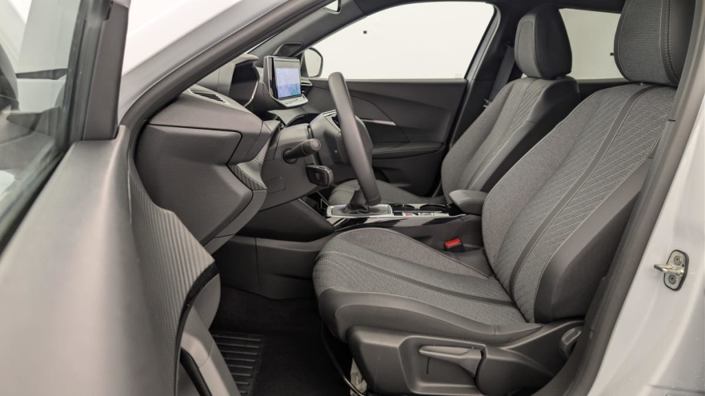 PEUGEOT 2008 100 S S BVM6 Allure - ref: 1-365133 - Photo 16