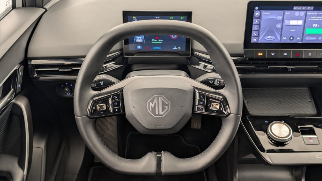 MG MG4 64KWH 204CH LUXURY - ref: 1-365157 - Photo 14