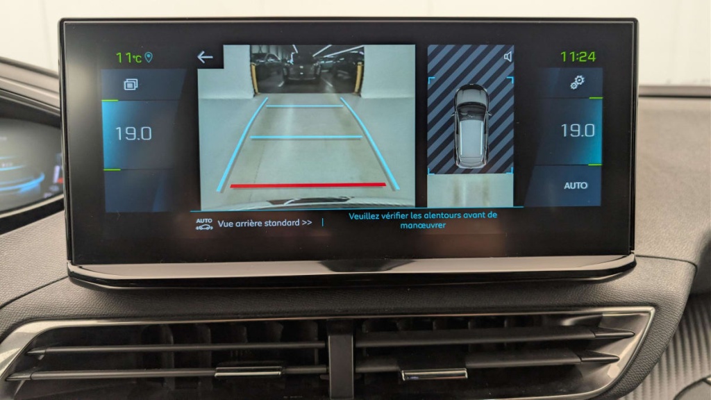 PEUGEOT 3008 Hybrid 180 e-EAT8 Allure Pack - ref: 1-365162 - Photo 18