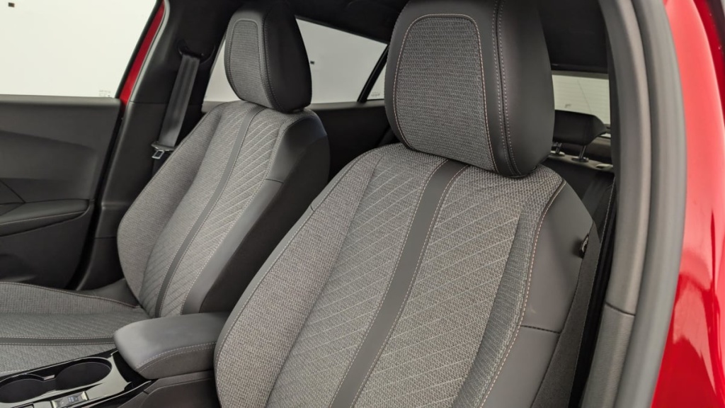 PEUGEOT 2008 100 S S BVM6 Allure - ref: 1-365231 - Photo 16