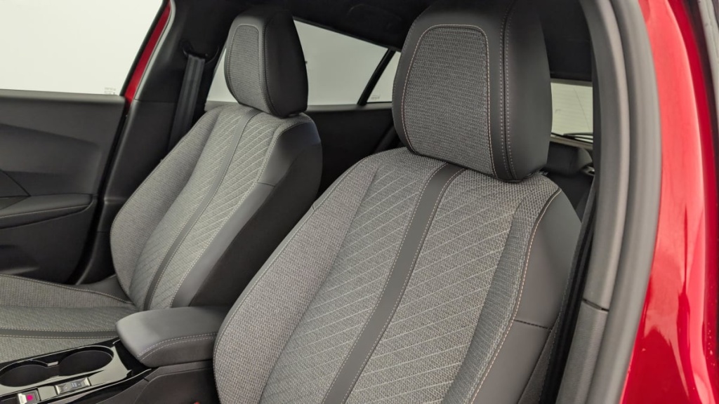 PEUGEOT 2008 100 S S BVM6 Allure - ref: 1-365232 - Photo 16