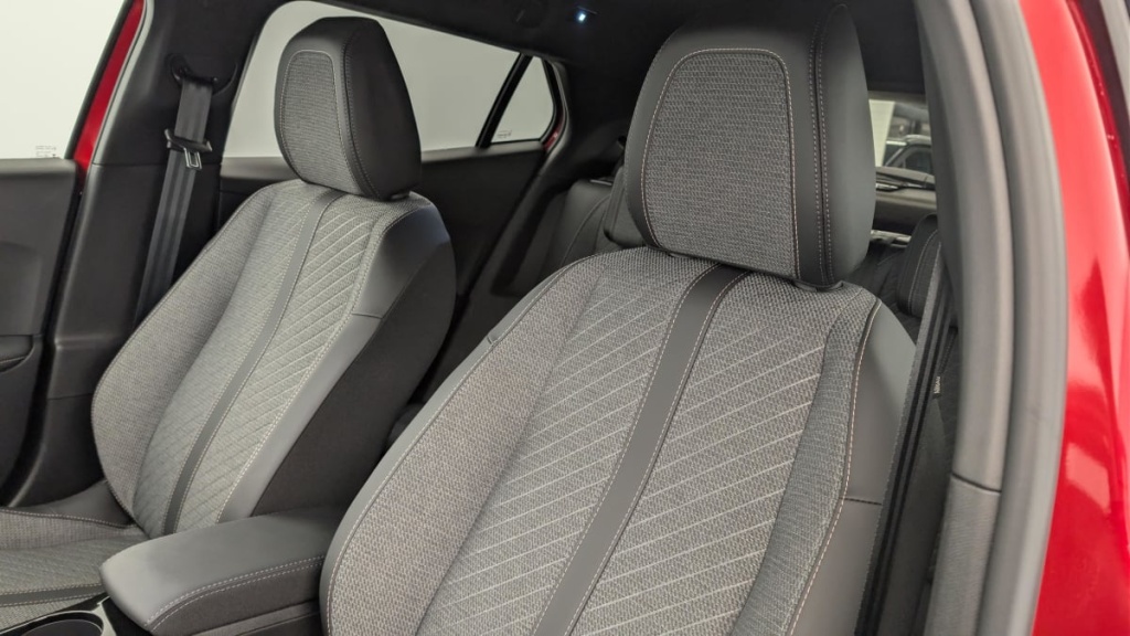 PEUGEOT 2008 100 S S BVM6 Allure - ref: 1-365233 - Photo 16