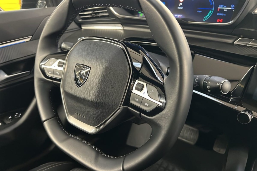 PEUGEOT 508 SW Hybrid 225 e-EAT8 Allure - ref: 1-365311 - Photo 15