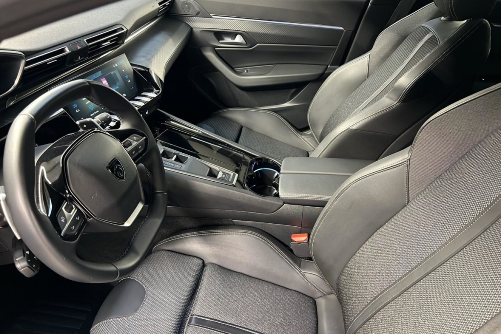 PEUGEOT 508 SW Hybrid 225 e-EAT8 Allure - ref: 1-365311 - Photo 9