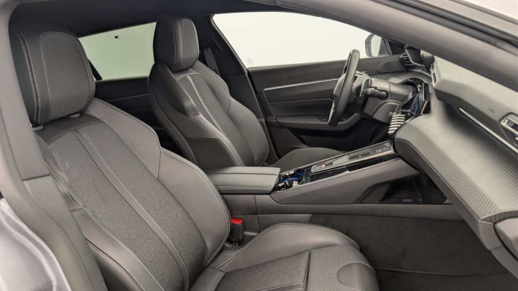 PEUGEOT 508 SW Hybrid 225 e-EAT8 Allure - ref: 1-365315 - Photo 9