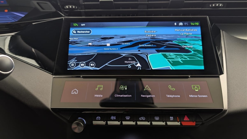 PEUGEOT 408 Hybrid 145 e-DCS6 GT - ref: 1-365324 - Photo 17