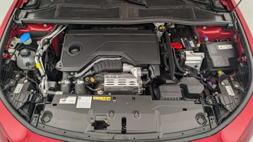 PEUGEOT 408 Hybrid 145 e-DCS6 GT - ref: 1-365332 - Photo 20