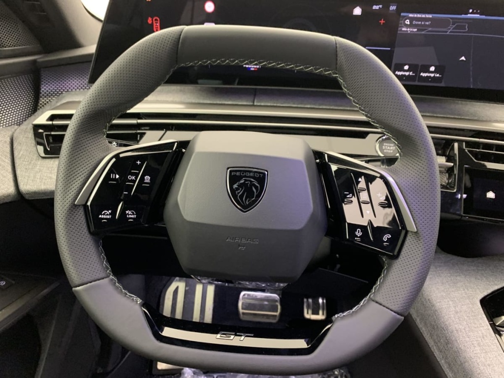 PEUGEOT 3008 Hybrid 145 e-DCS6 GT - ref: 1-365854 - Photo 16