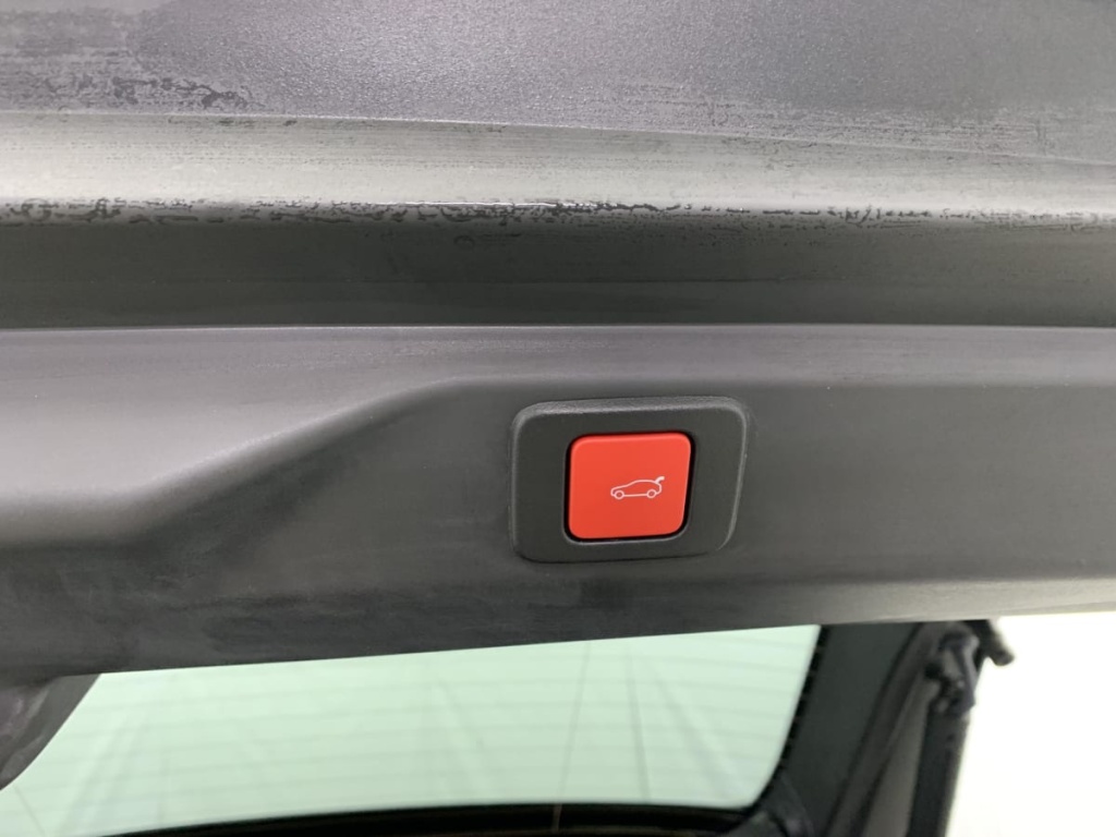 PEUGEOT 3008 Hybrid 145 e-DCS6 GT - ref: 1-365861 - Photo 12