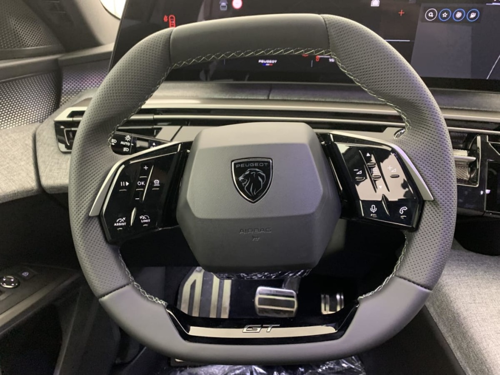 PEUGEOT 3008 Hybrid 145 e-DCS6 GT - ref: 1-365861 - Photo 16