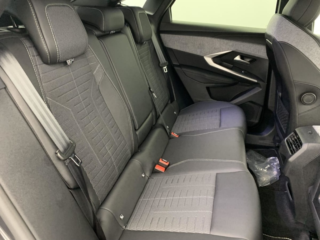 PEUGEOT 3008 Hybrid 145 e-DCS6 GT - ref: 1-365869 - Photo 10