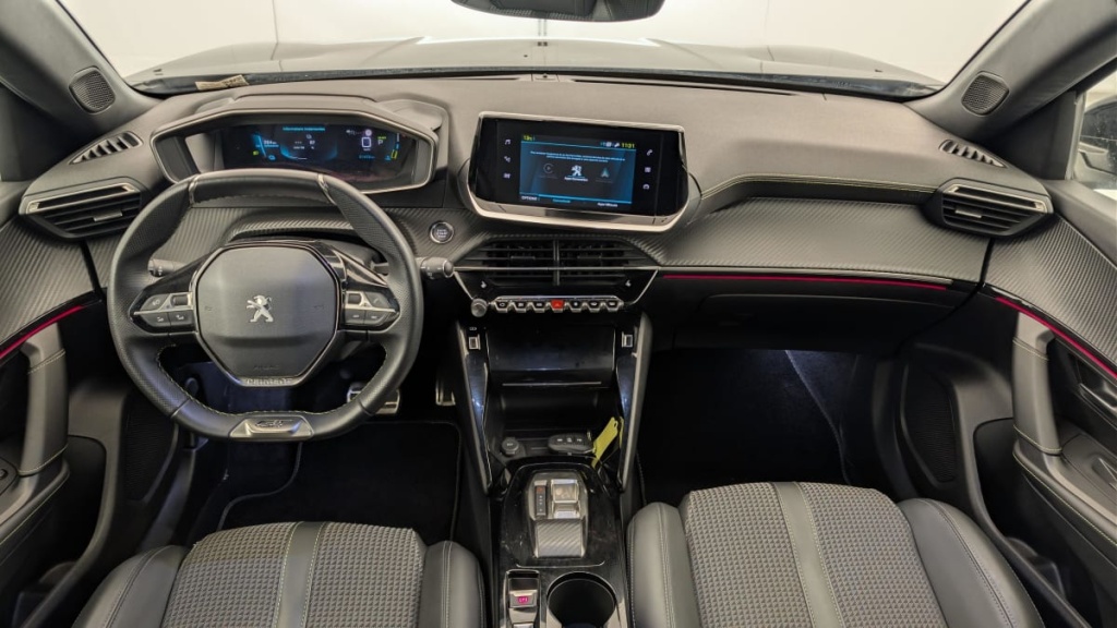 PEUGEOT 2008 136 ch GT - ref: 1-366060 - Photo 13