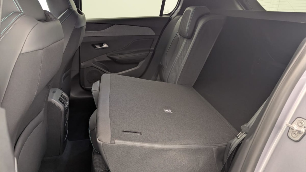 PEUGEOT 308 Hybrid 145 e-DCS6 Allure - ref: 1-366307 - Photo 12