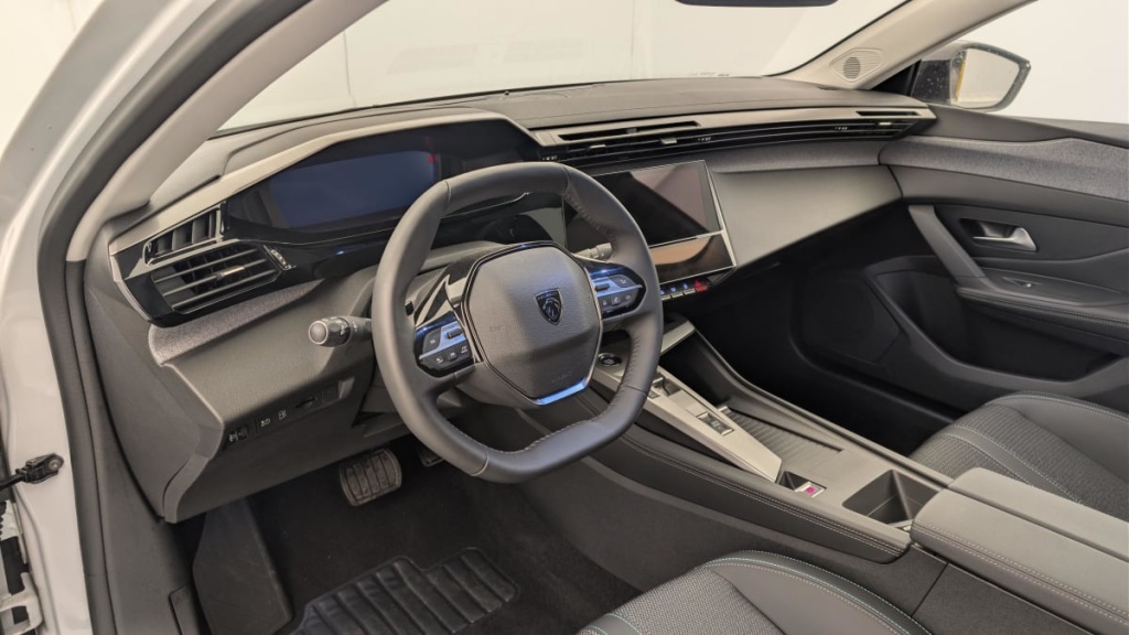 PEUGEOT 308 SW PHEV 180 e-EAT8 Allure - ref: 1-366793 - Photo 15