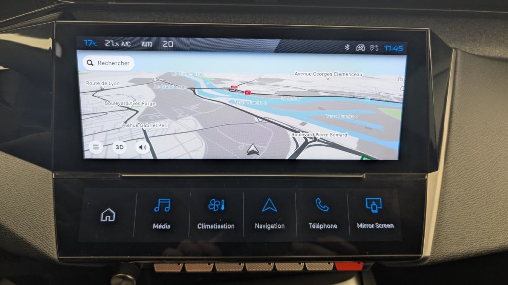 PEUGEOT 308 SW PHEV 180 e-EAT8 Allure - ref: 1-366793 - Photo 18