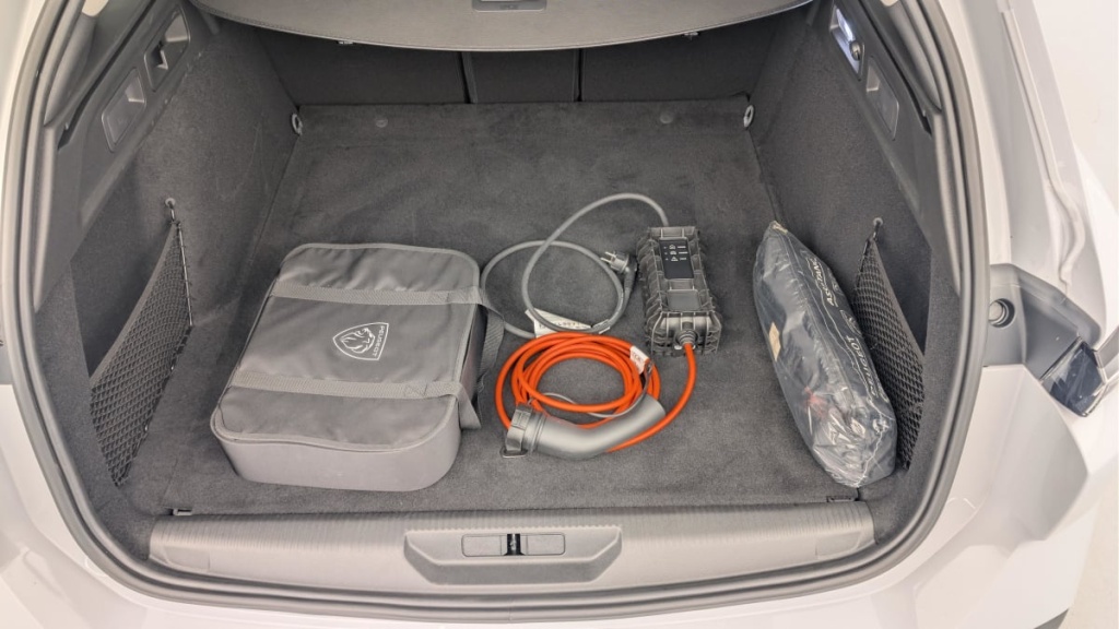 PEUGEOT 308 SW PHEV 180 e-EAT8 Allure - ref: 1-366793 - Photo 20