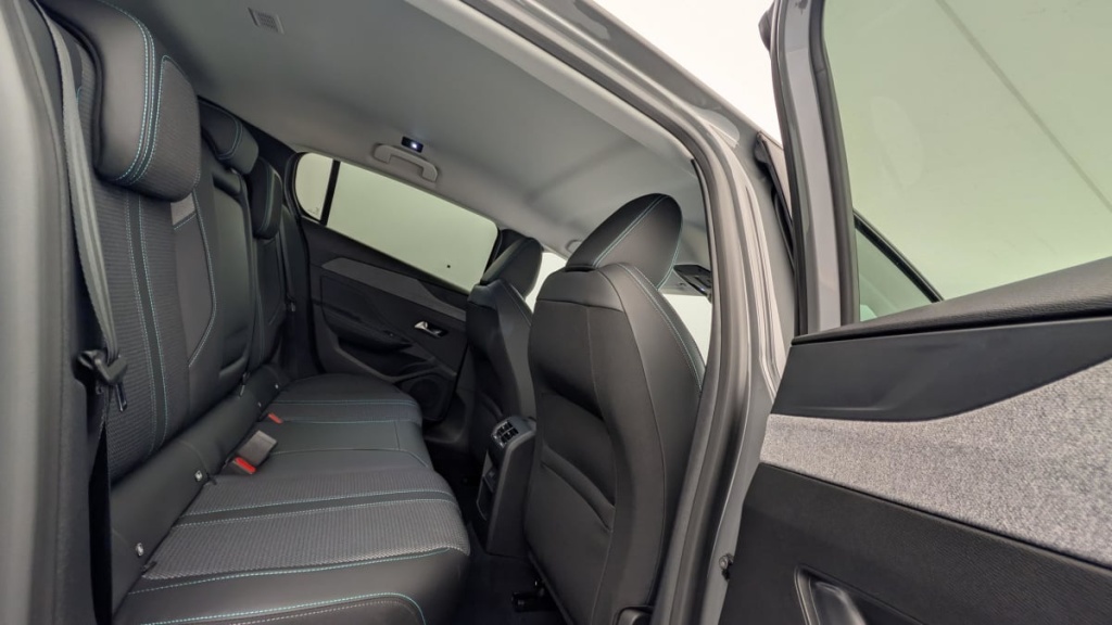 PEUGEOT 308 PHEV 180 e-EAT8 Allure - ref: 1-366828 - Photo 10