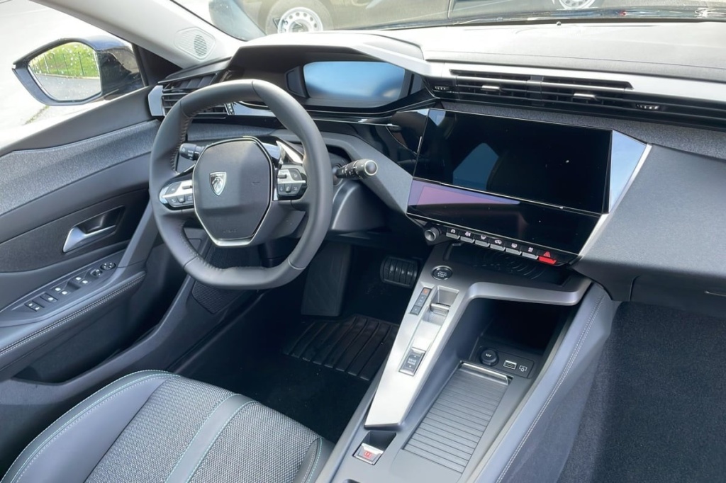 PEUGEOT 308 PHEV 180 e-EAT8 Allure - ref: 1-366831 - Photo 13