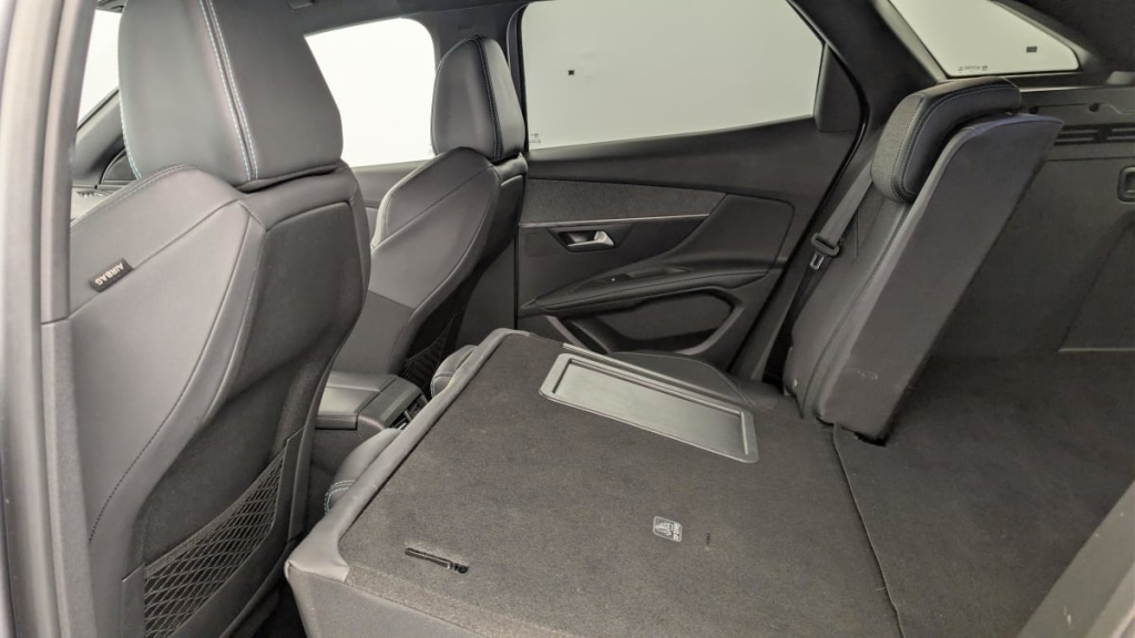 PEUGEOT 3008 Hybrid 225 e-EAT8 Allure Pack - ref: 1-366869 - Photo 12