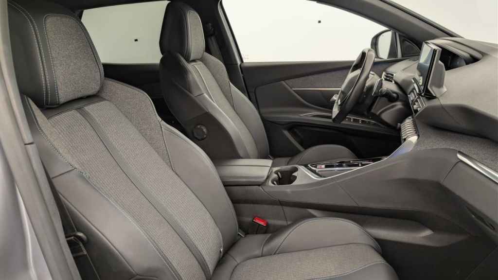 PEUGEOT 3008 Hybrid 225 e-EAT8 Allure Pack - ref: 1-366869 - Photo 9