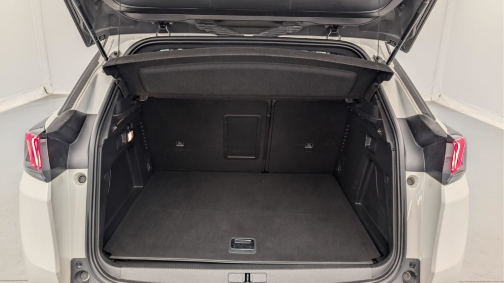 PEUGEOT 3008 Hybrid 225 e-EAT8 Allure Pack - ref: 1-366901 - Photo 11