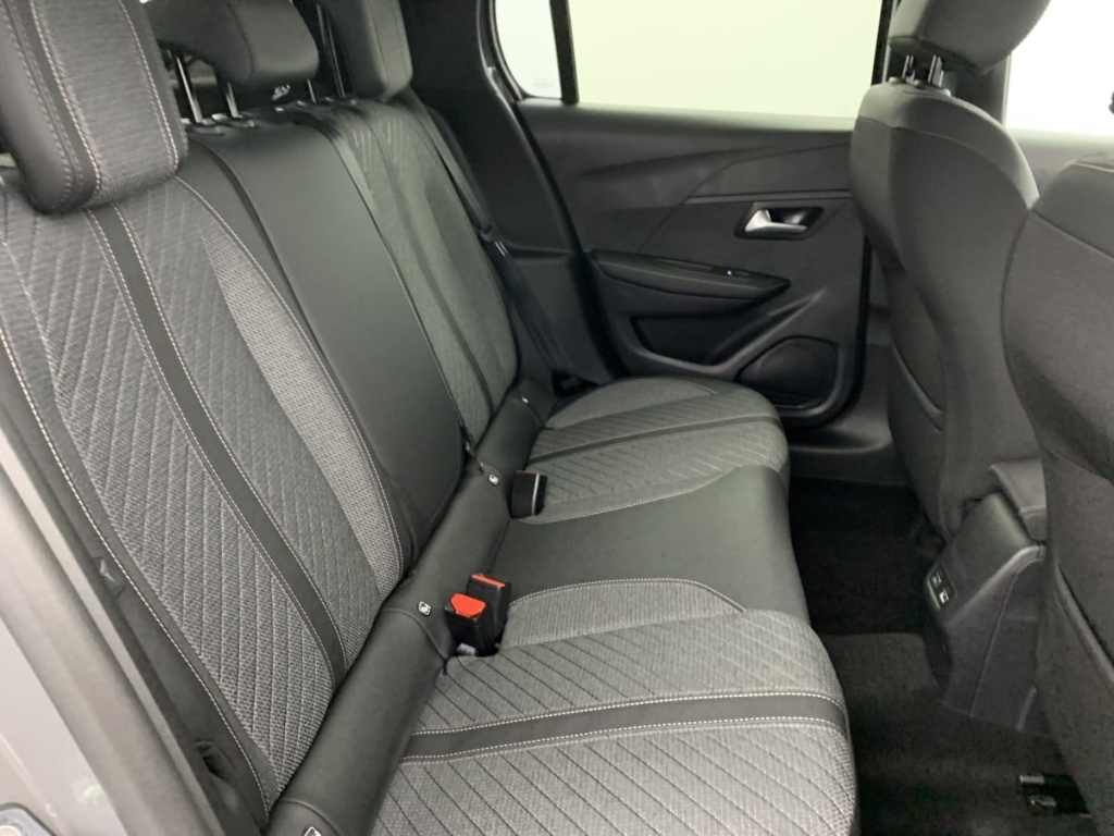 PEUGEOT 208 Hybrid 110 e-DCS6 Allure - ref: 1-366919 - Photo 10