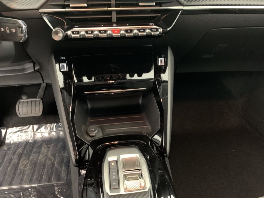 PEUGEOT 208 Hybrid 110 e-DCS6 Allure - ref: 1-366933 - Photo 18