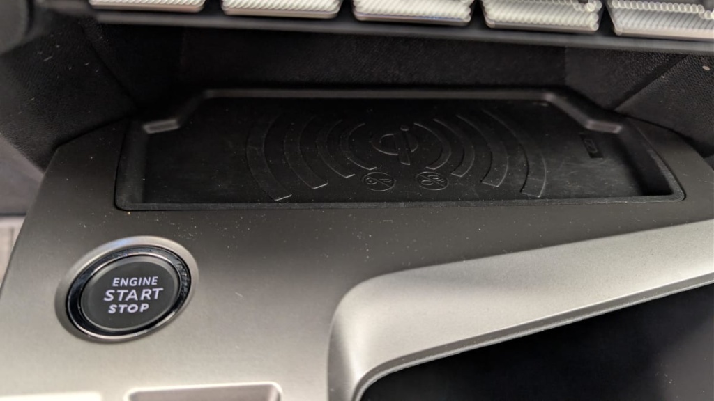 PEUGEOT 308 Hybrid 145 e-DCS6 Allure - ref: 1-367038 - Photo 20