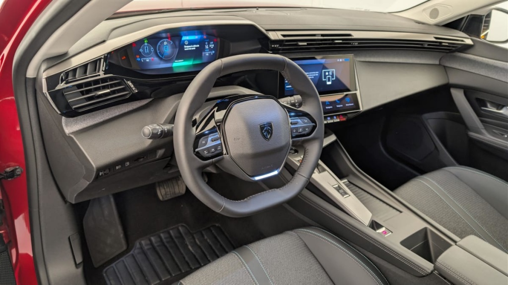 PEUGEOT 308 SW PHEV 180 e-EAT8 Allure - ref: 1-367047 - Photo 15